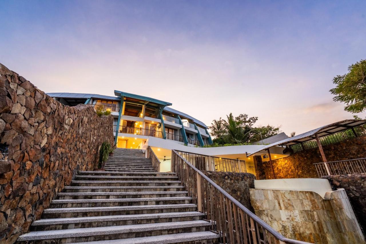 Inlight Lombok Beach Hotel Kuta (Lombok) Exterior foto